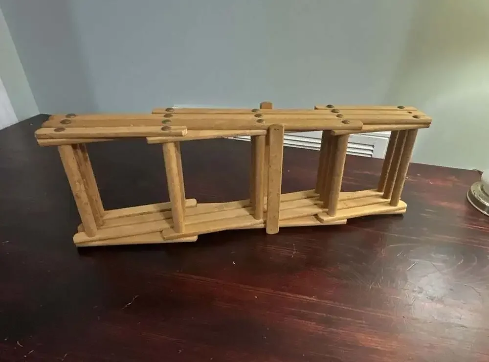 Vintage Wooden Accordion Foldable 10-Bottle Wine Rack